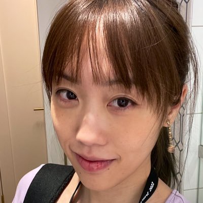Engineering manager (previously staff eng) at Etsy, reader/writer in my spare time. Would love to solve a crossword with you.