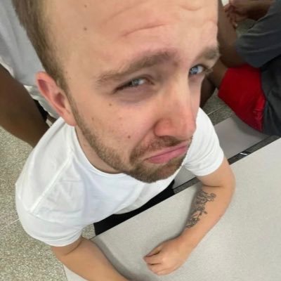 ProjecDreamcore's profile picture. 