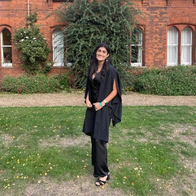#CambTweet - Cambridge students' daily lives! • I'm Reva • 2nd year @GirtonCollege • Ask me any question about life at Cambridge 🌏 • she/her • @RevaCroft