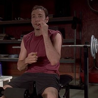 Vinniepaz14's profile picture. 