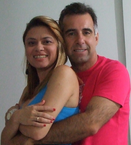 Amor:meu DEUS;Paixão:minha família;Alegria:meus amigos;Caminhos:percorrendo,com ousadia e persistência.Lugar:meu mundo..FeLiZ e DiGnO!!!