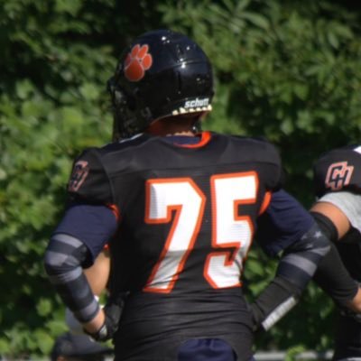 CHHS 23, Hartwick 27🏈 NG/DE 6’0 240lbs All League and All Conference/All Star Team 2022
