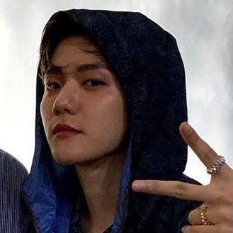 Byunririe's profile picture. FANGIRL 24/7🌞
Akun baru. Akun lama lupa pw!
Selain suka Baekhyun, aku juga suka Zhan🍭