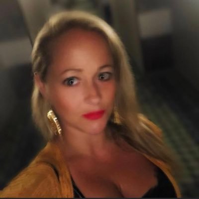 4llycat2680's profile picture. I need adventure, travel, photography, music, good people and nights that last till sunrise. https://t.co/HiXdSt5FPX