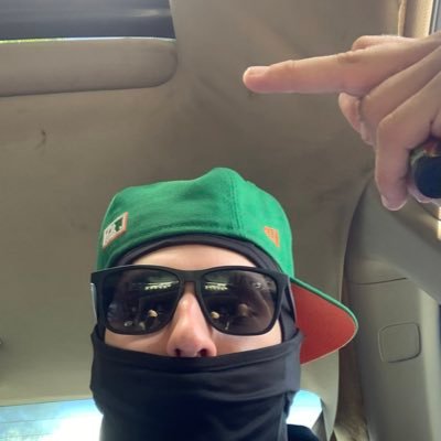 TurtleZhell's profile picture. hop in baybe we finna go for a ride