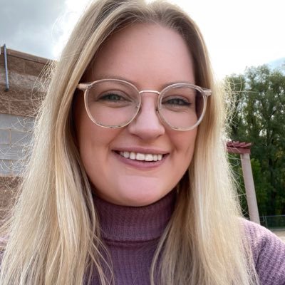 Slplauren's profile picture. probably in a state of confusion  ❊  OU alumna  ❊  she/her