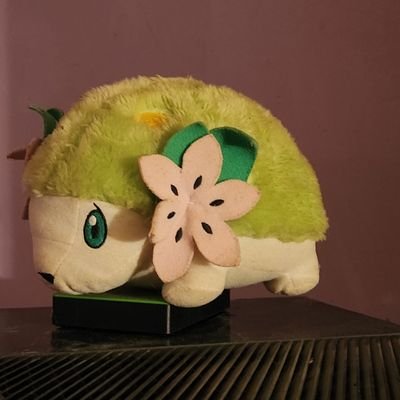 Carbon_Izzaki's profile picture. 30, only here for art at this point.