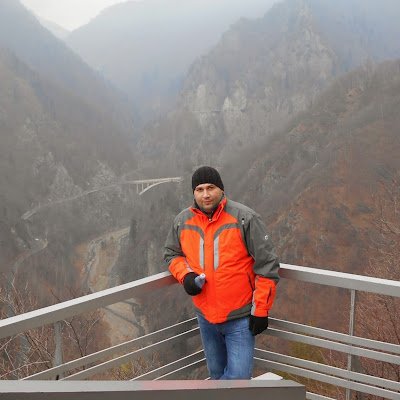 vasiliu904's profile picture. 