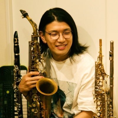 原料は音楽とお酒とポジティブ／Saxophone(Sop,Alt,Tenor)・Flute etc…／@Triflea_主宰 オリジナル／@BounoSax4 Quartet／@EmptyBlackBox_ブラスロック／Trick ours 陽気Sax Quartet／ライブ・サポート・レッスン依頼はHPからお気軽に〜