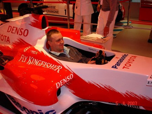 FastWeDriver's profile picture. 