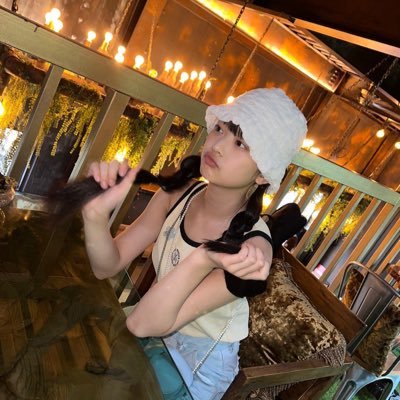 jhmc_ll's profile picture. 