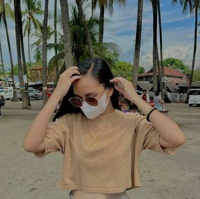 JustLoriza's profile picture. soon🫡🫶