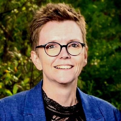 Wethouder WMO, Duurzaamheid en Sport - 
Docente Duits -
Trotse moeder van 5 ❤️