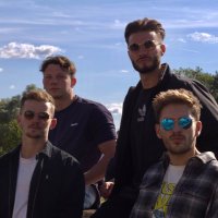 Tivertons (@tivertonsband) 's Twitter Profile