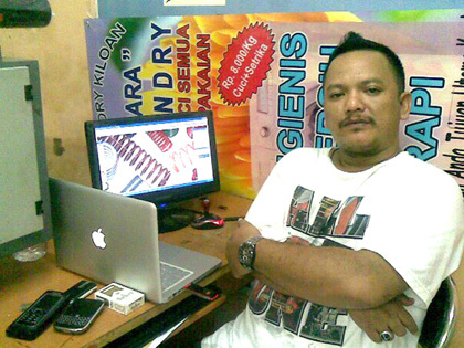 riomuthiina's profile picture. 