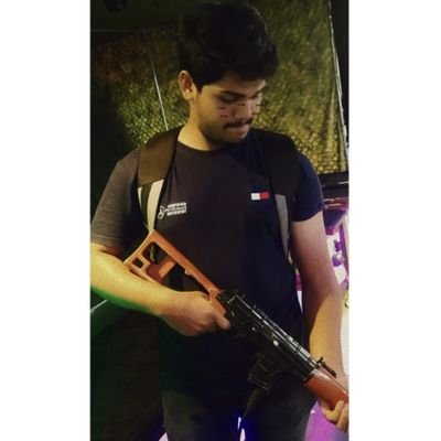 Shubh41222560's profile picture. gajab shayar