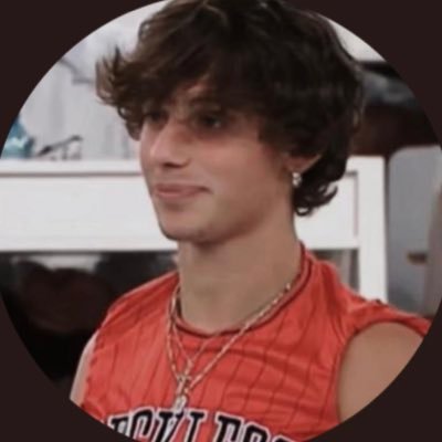 maddy_secret's profile picture. 