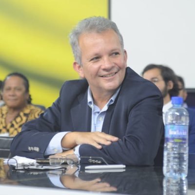 Twitter oficial do Deputado Federal André Figueiredo (PDT/CE) Brasil. Cearense, Nordestino, Brasileiro,na luta, SEMPRE!