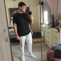 Fer03 (@feeeerr03) 's Twitter Profile
