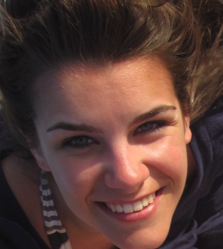 Inquieta y perfeccionista. Interesada en el mundo online, la estrategia internacional y viajes de todo tipo.