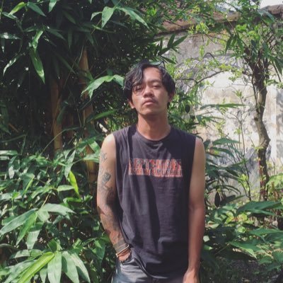 meltedjuana's profile picture. so very tired being sick.