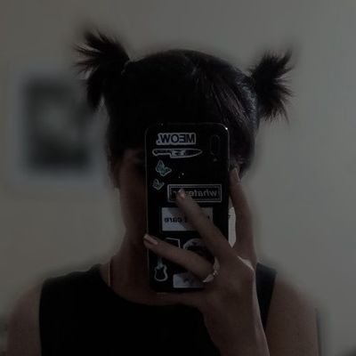 ellleeu's profile picture. Happiness is a butterfly🦋
••
INTP