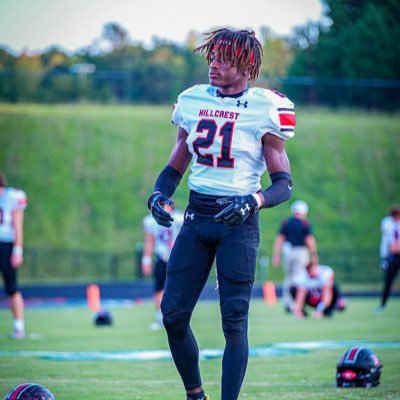 𝐺𝑜𝑑♡︎ 40 time 4.4🔥𝐻𝐼𝐿𝐿𝐶𝑅𝐸𝑆𝑇 𝐻𝐼𝐺𝐻 ‘23 WR/DB Cell:864-385-9034 Broderickjones15@gmail.com