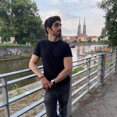 Granadino viviendo en Polonia 🇪🇦🇵🇱
Comentarios sobre libros de política, economía e historia 📚
https://t.co/eMK4fWqXtm