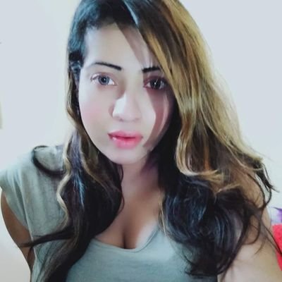 Lucaschia19's profile picture. 感谢上帝让我活着