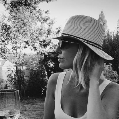 bichon9876's profile picture. 