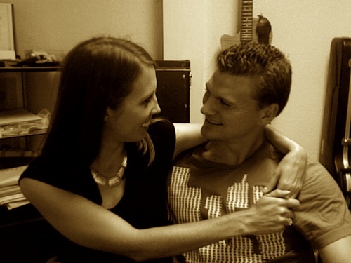 JLee_segui's profile picture. Husband. Father. Physical Therapist. Musician. I'm nothing, have nothing and can do nothing apart from Jesus. I love helping people.