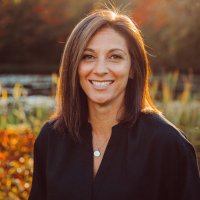 Lisa A. Stokes (@lisaastokes) 's Twitter Profile