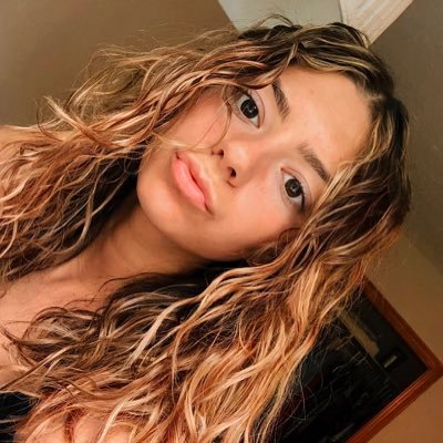 Natalie_Seifert's profile picture. https://t.co/5cZdXr1UiI