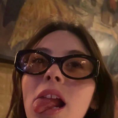 ccsabrams's profile picture. si no das la vida por la gorda out