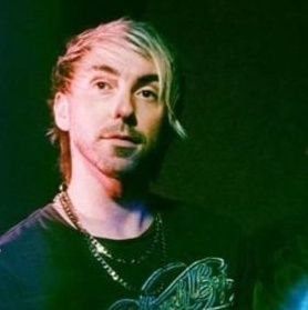 ATL trash since 2008 | generic human since 1994 | she/her | bisexual.

I believe in Alex Gaskarth supremacy.