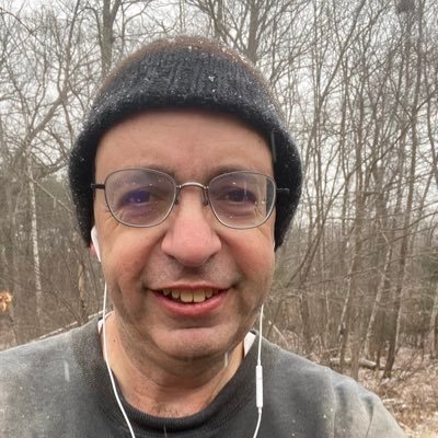 Senior meteorologist, cat dad, fan of weather, music, chess, running.