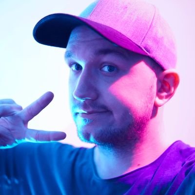 Twitch affiliate streamer and silly and/or goofy bean