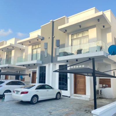 amaike_a's profile picture. Realtor