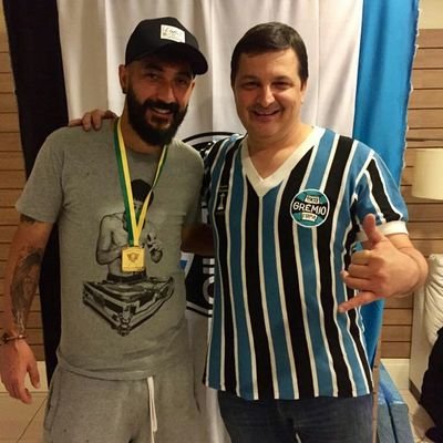 Gremio_4ever's profile picture. Torcedor do Gremio Futebol Porto Alegrense, sempre a direita. Bebedor de cerveja profissional e ciclista amador. Treta é vida.