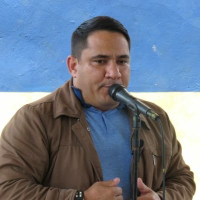 Secretario General  AD Concejal Municipio Cabimas, socialdemocrata empedernido, idealista comprometido con la democracia de Venezuela, apasionado por el deporte