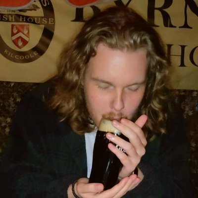 lil_water_boy's profile picture. malice me with a shoehorn