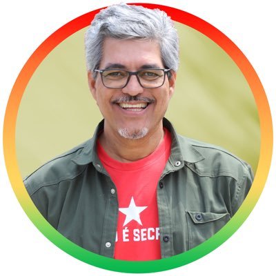 Deputado Estadual no Acre, professor, militante do PCdoB, desenvolvimentista e amante da causa socialista!