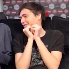 eshinowns's profile picture. não eh a emi aqui :) • ❤️IME WOLVES🐺 • 🧚‍♀️#GoRED • 🏀#TakeNote • 🔫#DIADEFURIA • (podem surgir outros times nas horas vagas)