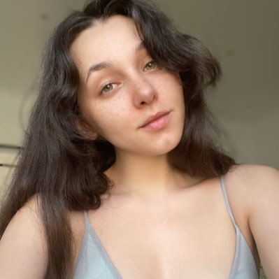 whatshetwote's profile picture. 26 | 🫧 Carbon Negative Creator 🌱 Plant trees in my forest! 👉🏻 https://t.co/dQmrwxGr0t 👈🏻 Main: @justbili