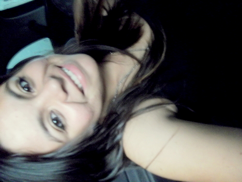 16 anos, colorada, geminiana