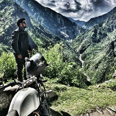 Passionate about - web development, football and biking !!