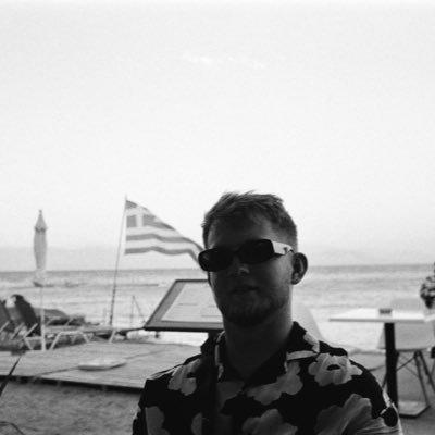 _charliellis's profile picture. If it’s nice play it twice