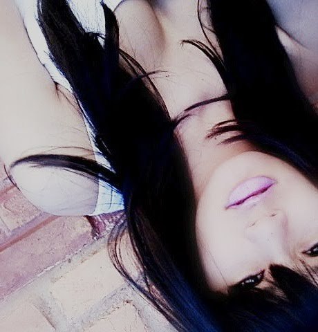 Pisciana, boba , feia, chata ,  sou uma meniina má que come cabeças , #nhac,  cuuidado ! -n ' seg e seja feliiz ! http://t.co/Bf5cXhAqqP *-*