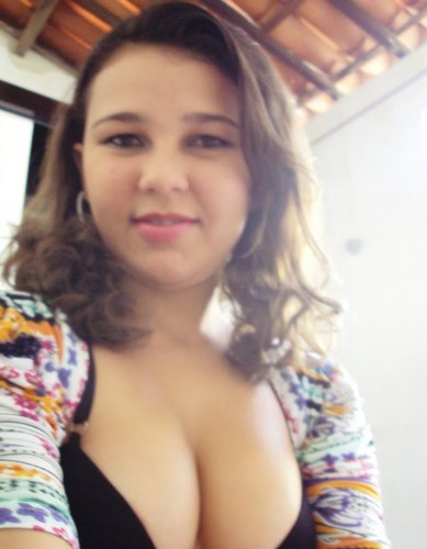 sou uma pessoa ....alegre e q gosta de amizades