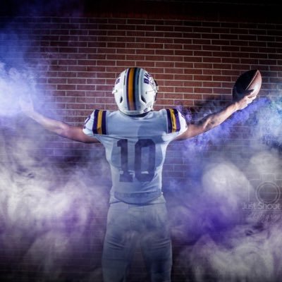 ParkerFarr21's profile picture. Bridgeport Public High School/ 2023/ 5’10”/ 150lbs/ Position: RB/ Outside backer/ 4.0 GPA/ Email: parkerfarr21@gmail.com
